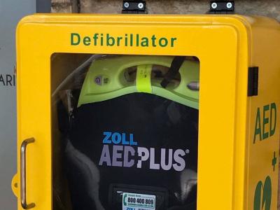 Teca esterni defibrillatore allarmata riscaldata